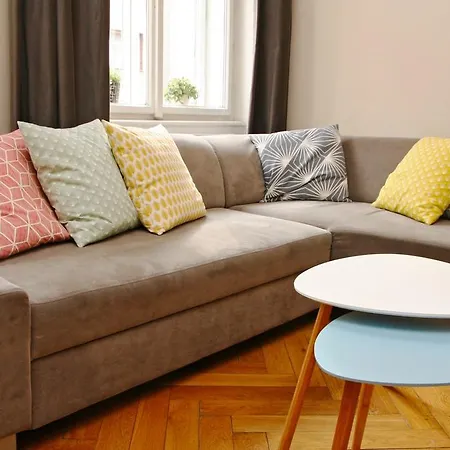 Appartement Zitna 43 *